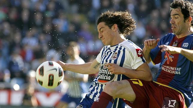 Javi Venta: «Es ridículo no saber si vamos a jugar o no» Javi Venta: «Es ridículo no saber si vamos a jugar o no»