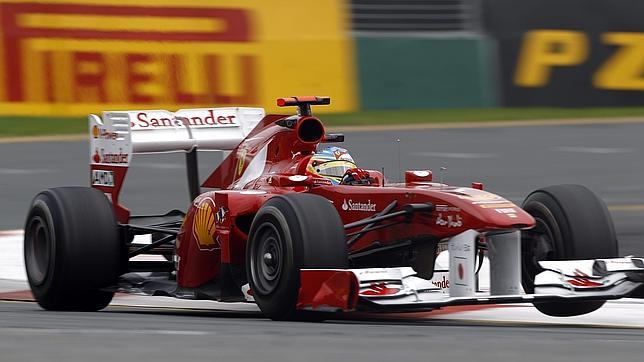 Los Red Bull, por delante de Alonso en los primeros libres