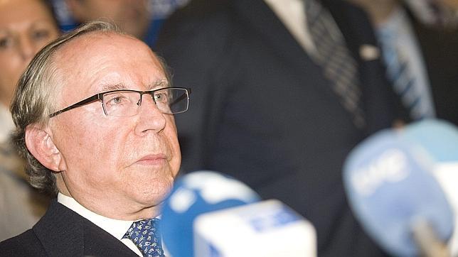 Ruiz-Mateos acredita una lumbalgia para no declarar en el caso Rayo Vallecano Ruiz-Mateos acredita una lumbalgia para no declarar en el caso Rayo Vallecano