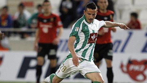 Salinas critica ahora una huelga a la que se ha adherido