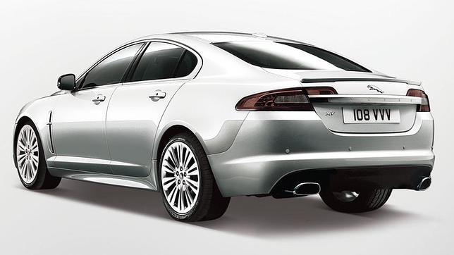 Jaguar XF SV6, un poco más a tiro