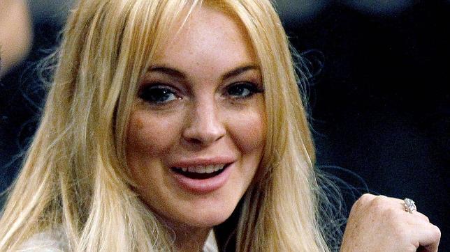 Lindsay Lohan libre del cargo de agresin