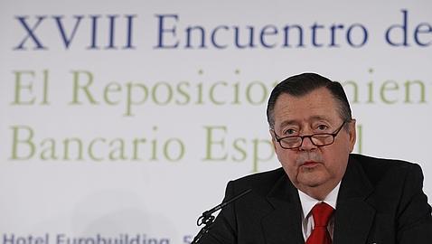 Sáenz alerta de que las ayudas públicas pueden dañar al bono Sáenz alerta de que las ayudas públicas pueden dañar al bono