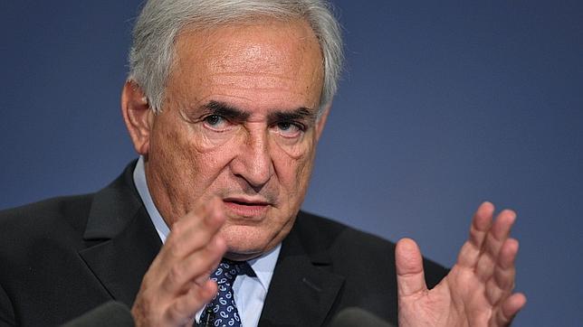 El FMI mejora dos d�cimas su previsi�n para Espa�a, pero cinco por debajo de la del Gobierno