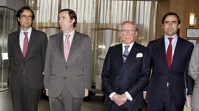 Ruiz-Mateos llega tarde al juzgado y se acoge a su derecho a no declarar Ruiz-Mateos llega tarde al juzgado y se acoge a su derecho a no declarar