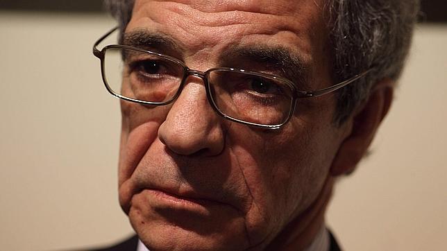 Telef�nica estudia recortar un 20% su plantilla en Espa�a en tres a�os