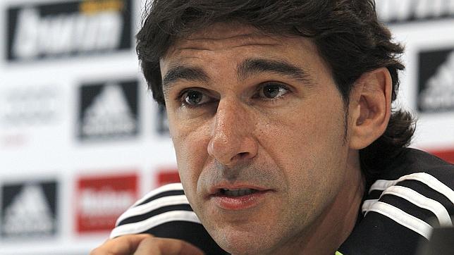 Mourinho vuelve a ceder la palabra a Karanka Mourinho vuelve a ceder la palabra a Karanka