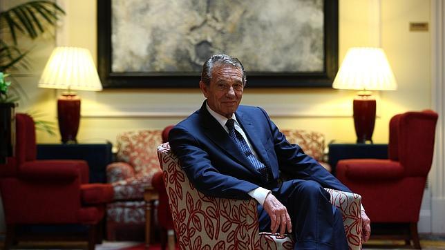 Navarro Valls: «Juan Pablo II nunca me dijo "esto no lo comunique"» Navarro Valls: «Juan Pablo II nunca me dijo "esto no lo comunique"»