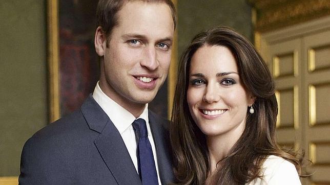 Los novios, en la tumba de Diana Los novios, en la tumba de Diana