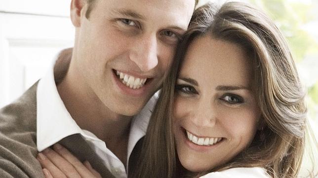 El Príncipe Guillermo pide a Isabel II dos años con Kate lejos de la vida pública El Príncipe Guillermo pide a Isabel II dos años con Kate lejos de la vida pública