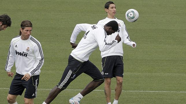 Di María y Adebayor, disponibles para Mourinho Di María y Adebayor, disponibles para Mourinho