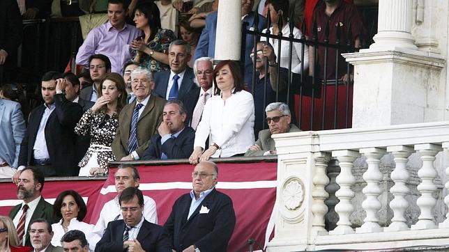 El palco presidencial de la plaza de toros de Sevilla se ha convertido, de unos aos a esta parte, en un lugar polmico