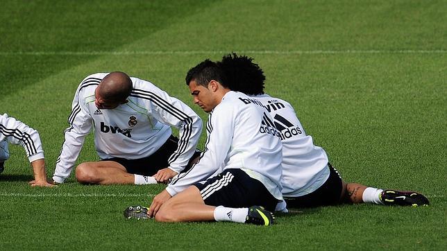 Mourinho da descanso a Albiol, Xabi Alonso, Lass... y Cristiano Mourinho da descanso a Albiol, Xabi Alonso, Lass... y Cristiano