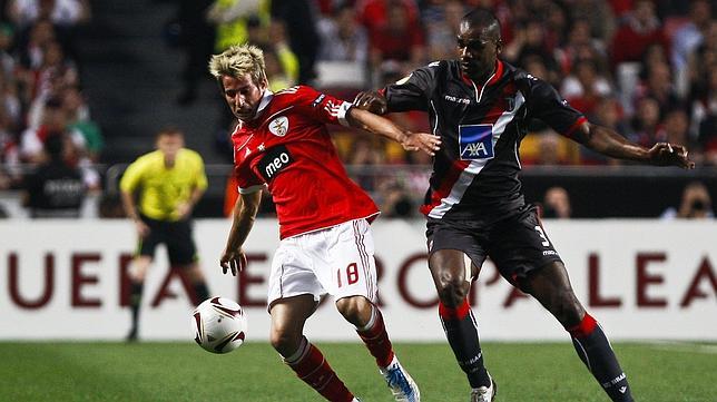 El Madrid se acerca a Coentrao El Madrid se acerca a Coentrao