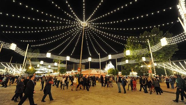 El lunes de Feria se salda con 14 detenidos y 82.360 kilos de basura