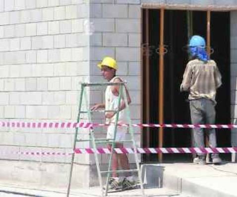 Los constructores alertan de que en 2011 se perder�n 150 firmas y 1.200 empleos