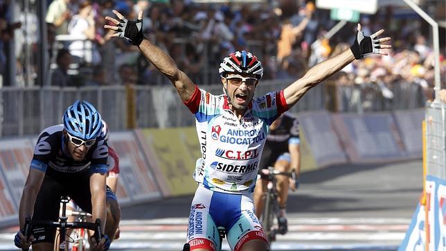 Ángel Vicioso gana la tercera etapa Ángel Vicioso gana la tercera etapa