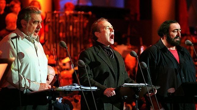 Jos� Carreras y Pl�cido Domingo consideran formar un tr�o con una voz femenina