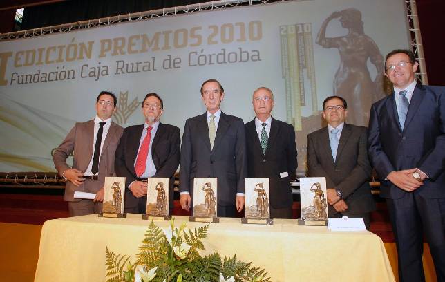 Caja Rural refuerza su acuerdo con la ciudad y el proyecto 2016