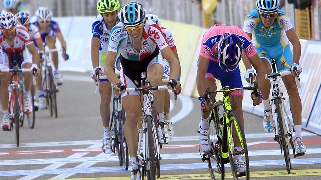 Pacto de no agresión en la primera etapa de montaña Pacto de no agresión en la primera etapa de montaña