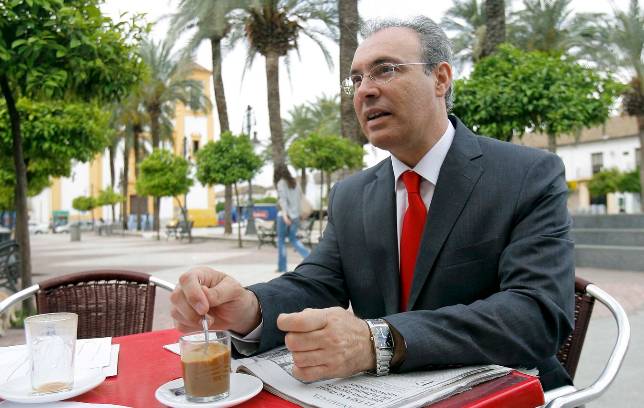 De besos, m�tines y malcomer