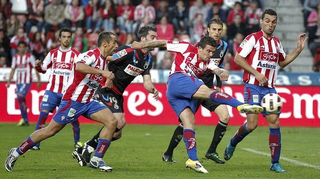 El Sporting sella su permanencia El Sporting sella su permanencia