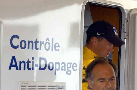 Lance Armstrong, acusado de tomar EPO por un antiguo compa�ero del US Postal