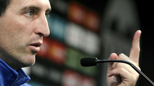 Emery asegura que su «primer interés» es seguir en el Valencia Emery asegura que su «primer interés» es seguir en el Valencia