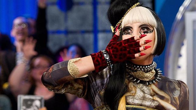 Lady Gaga y su «ménage à trois» Lady Gaga y su «ménage à trois»