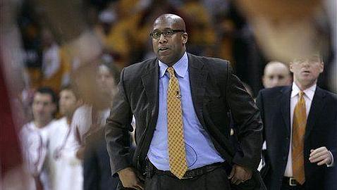 �Catenaccio� para los Lakers