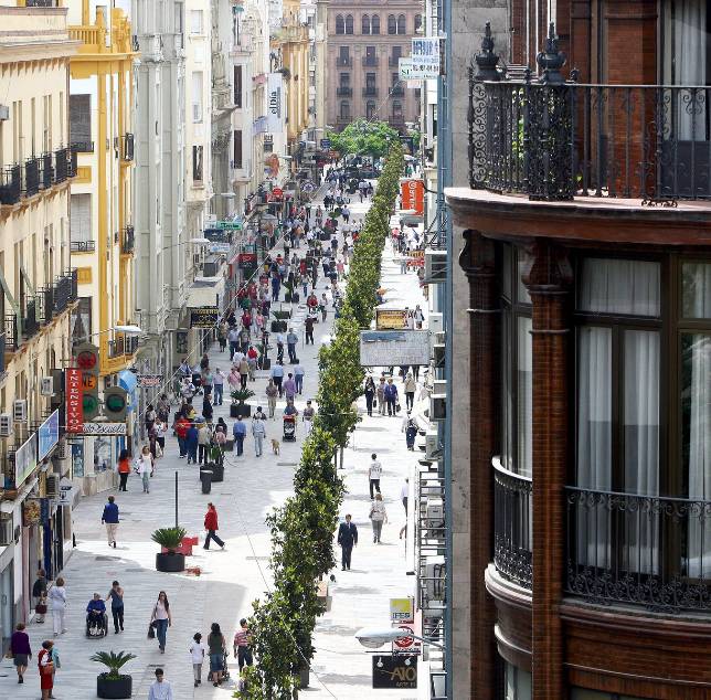 La peatonalizacin de Cruz Conde revaloriza los locales comerciales