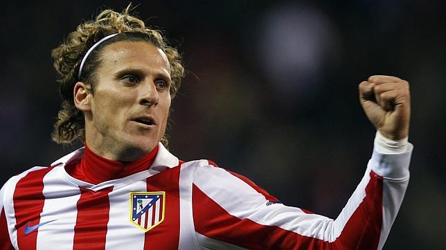 Forlán: «Tendría que venir una oferta muy buena para dejar el Atlético» Forlán: «Tendría que venir una oferta muy buena para dejar el Atlético»