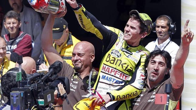 Terol vence por el codazo de Zarco