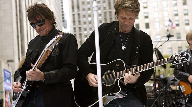 Richie Sambora sale de rehabilitación y se reincorpora a la gira de Bon Jovi Richie Sambora sale de rehabilitación y se reincorpora a la gira de Bon Jovi