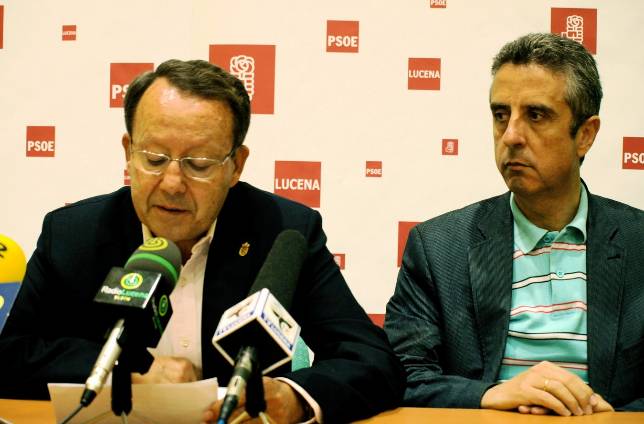 Bergillos renuncia a su acta pese al pacto con IU para retener la Alcald�a de Lucena