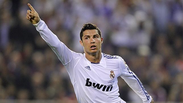 23,5 millones al año para convencer a Cristiano Ronaldo 23,5 millones al año para convencer a Cristiano Ronaldo