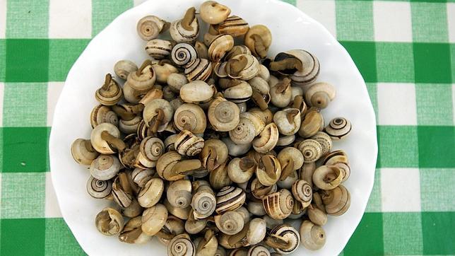 Plato de caracoles en Vizca�no, en la calle Previsi�n