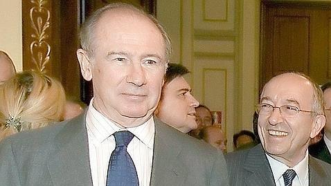 Rato desaf�a la Ley de Murphy mientras Mafo se escaquea: �Aqu� y ahora el problema es Grecia�