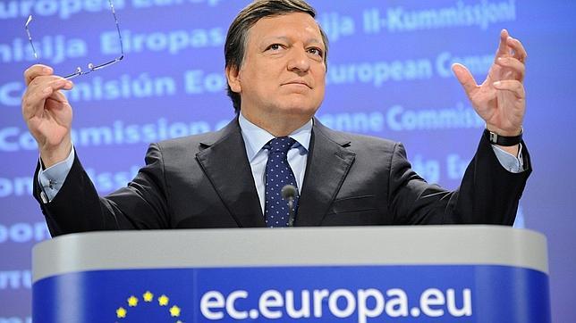 Barroso dice que los bancos tienen �beneficios excesivos� y propondr� una tasa para frenar especulaci�n