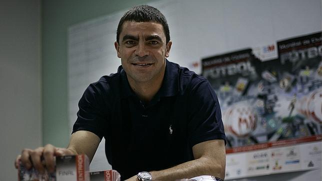 Sanchís pide fichajes con «sabor más castizo» Sanchís pide fichajes con «sabor más castizo»