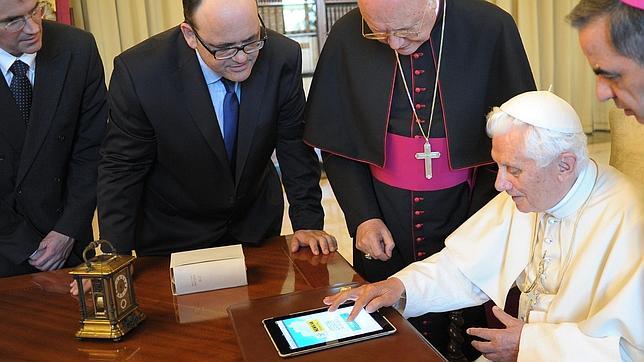 El «iPapa» se suma al tuiteo El «iPapa» se suma al tuiteo