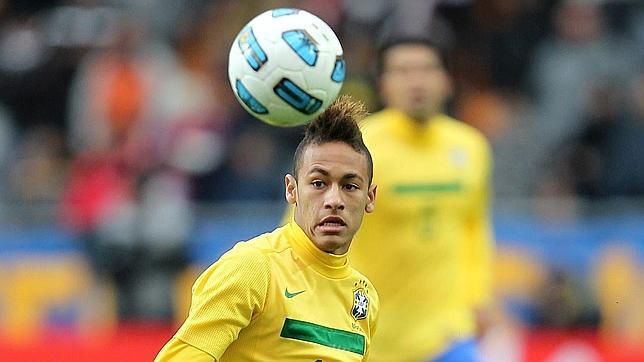 Neymar no aparece y Brasil se enfría en La Plata Neymar no aparece y Brasil se enfría en La Plata