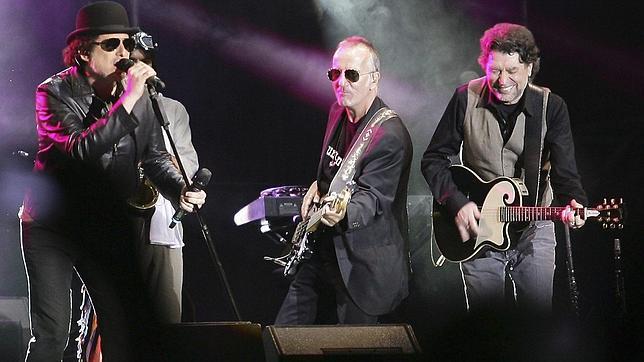 Sabina y Calamaro, reyes de Gredos