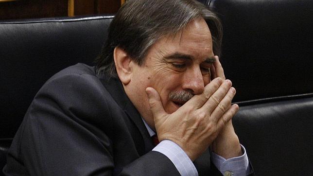 Gómez ve «bueno» el dato del paro, que ha acusado la «crisis del pepino» Gómez ve «bueno» el dato del paro, que ha acusado la «crisis del pepino»