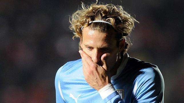 Uruguay emula a Argentina y Brasil, y solo empata ante Per�