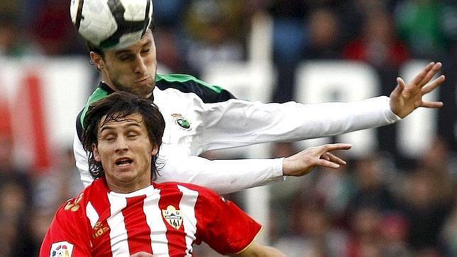 El Valencia cerca a Piatti El Valencia cerca a Piatti