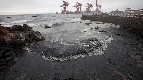 La petrolera estatal china niega haber ocultado dos vertidos en el Mar Amarillo 