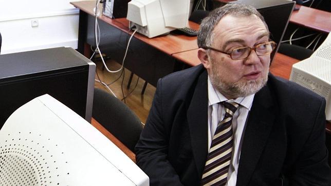 �La ministra tiene que rendir cuentas y dos minutos despu�s dimitir�