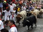 En directo: R�pido y limpio primer encierro de los sanfermines 2011