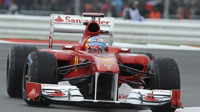 Alonso amenaza la d�cima pole consecutiva de los Red Bull